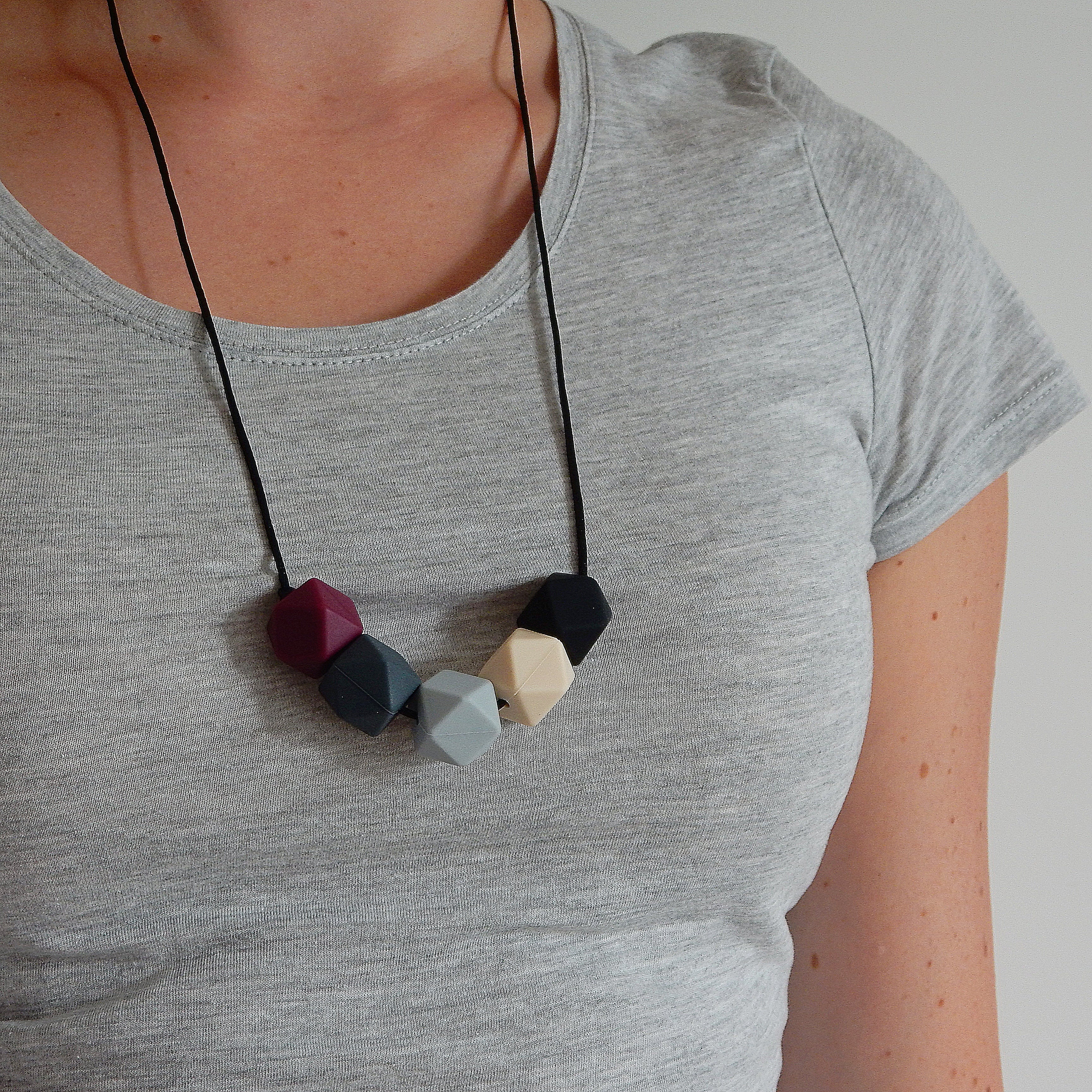 Borstvoedingsketting | Zwart-grijs-bordeauxrood