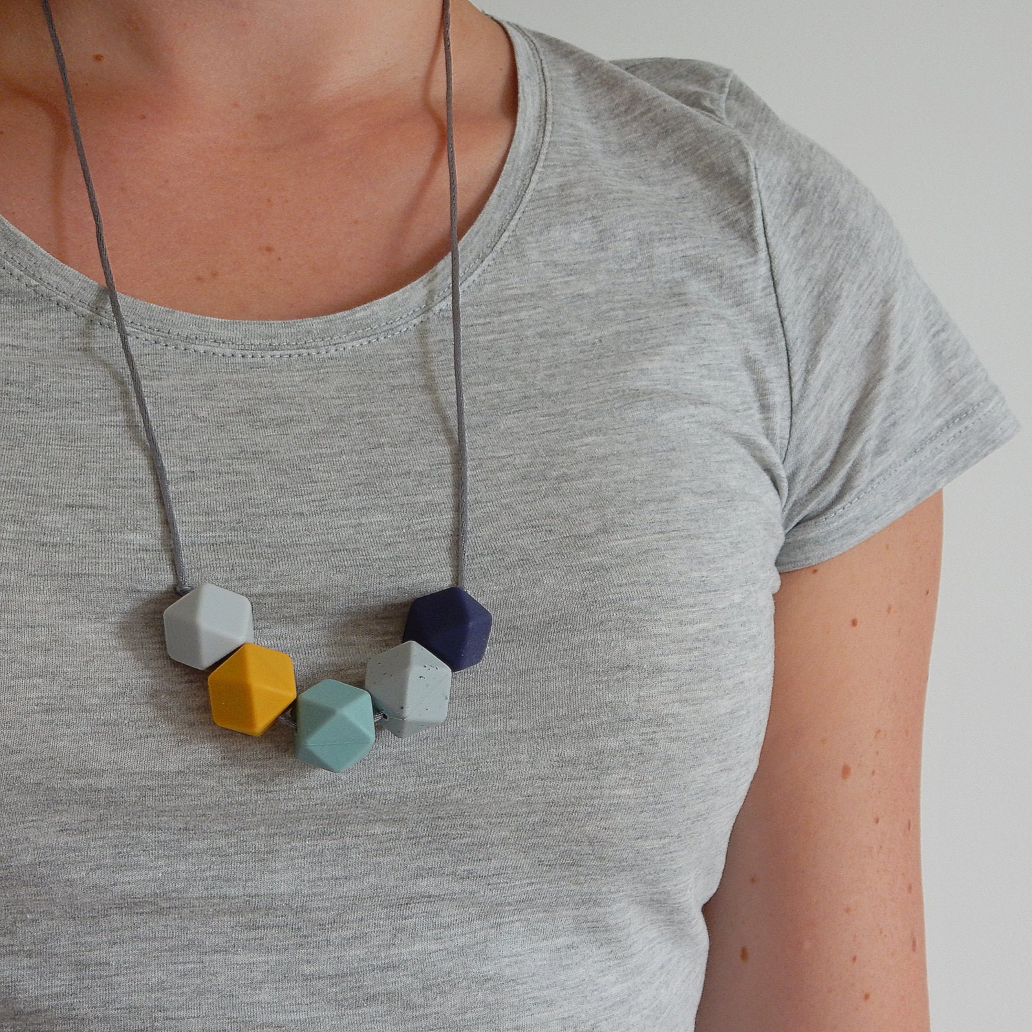Borstvoedingsketting | Oker-blauw-grijs